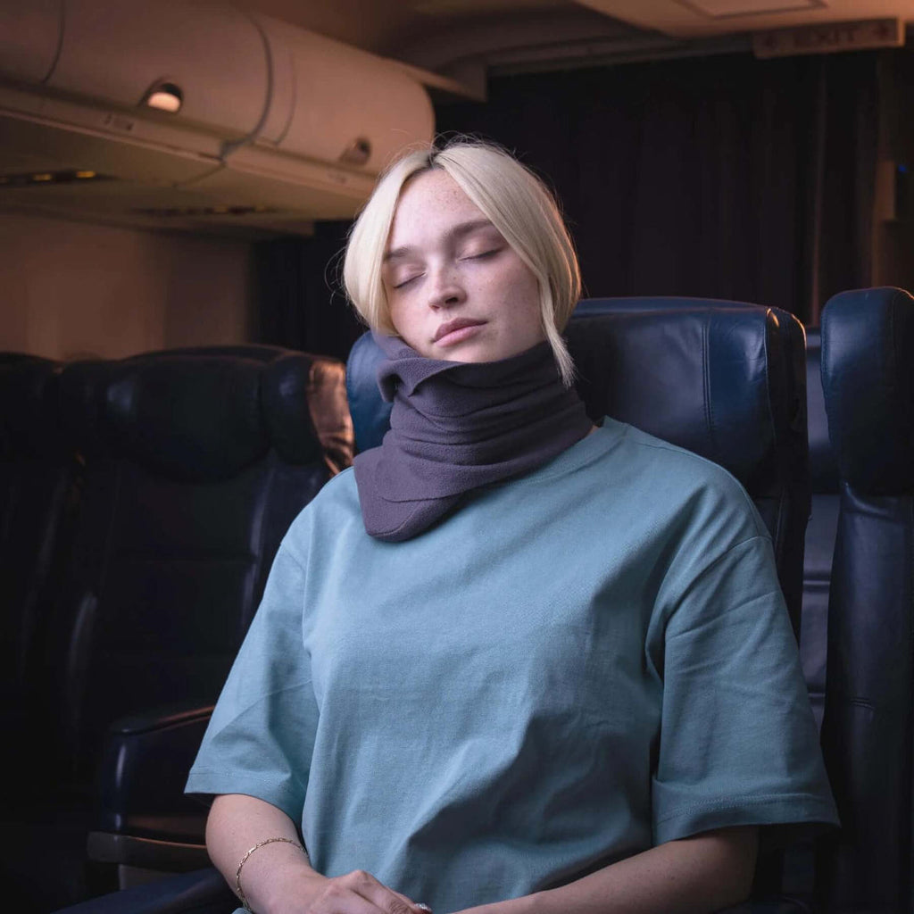 Cuscino da viaggio per collo con supporto avvolgente per aereo e auto