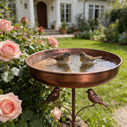 Elegante abbeveratoio per uccelli da giardino con supporto regolabile