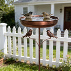 Elegante abbeveratoio per uccelli da giardino con supporto regolabile