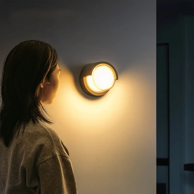 Lampada da parete per esterni con LED integrato bianco caldo, resistente alle intemperie