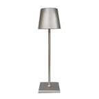 Lampada da tavolo senza fili dimmerabile a LED con design minimalista AuraTable