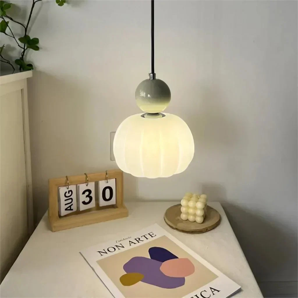 Lampada a sospensione nordica Pumpkin — LED, paralume in vetro rinforzato, struttura in metallo lucido