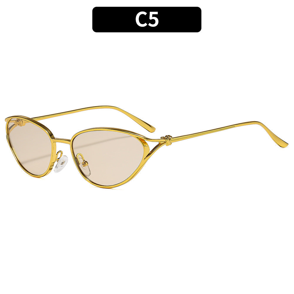 Occhiali da sole cat-eye eleganti con dettagli in metallo premium