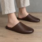 Pantofole uomo marroni scure slip-on con suola rigida