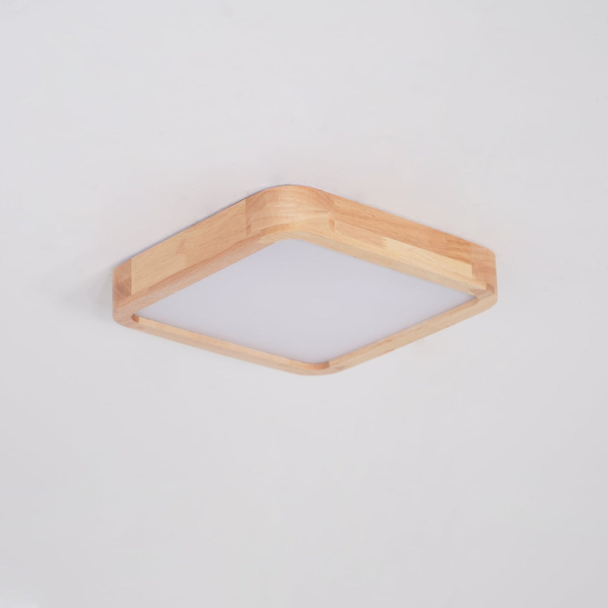 Plafoniera LED geometrica in legno a filo soffitto