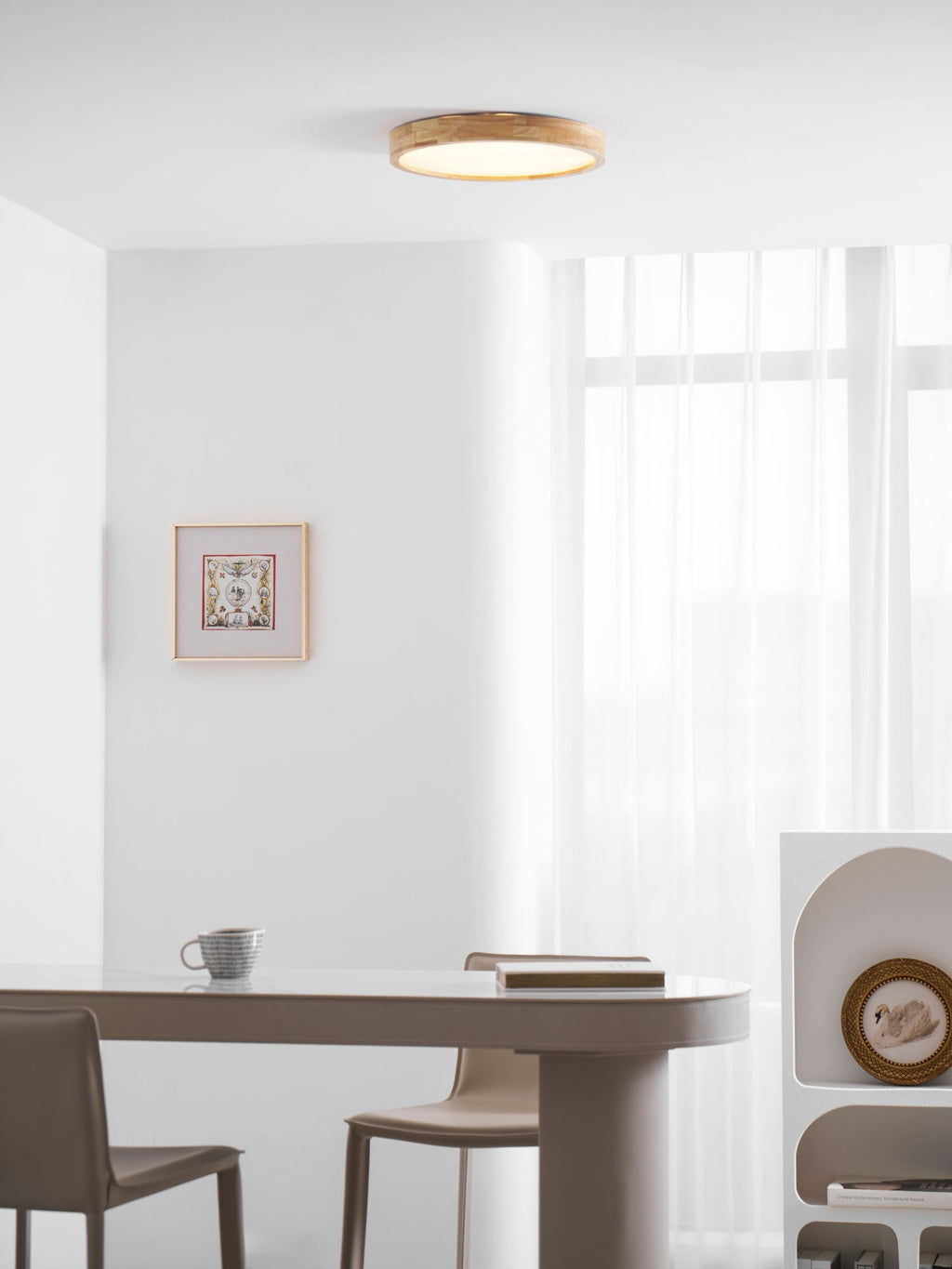 Plafoniera LED geometrica in legno a filo soffitto