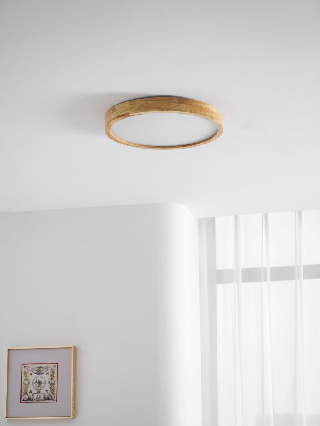 Plafoniera LED geometrica in legno a filo soffitto