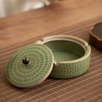 Posacenere in ceramica smaltata artigianale con coperchio in legno naturale