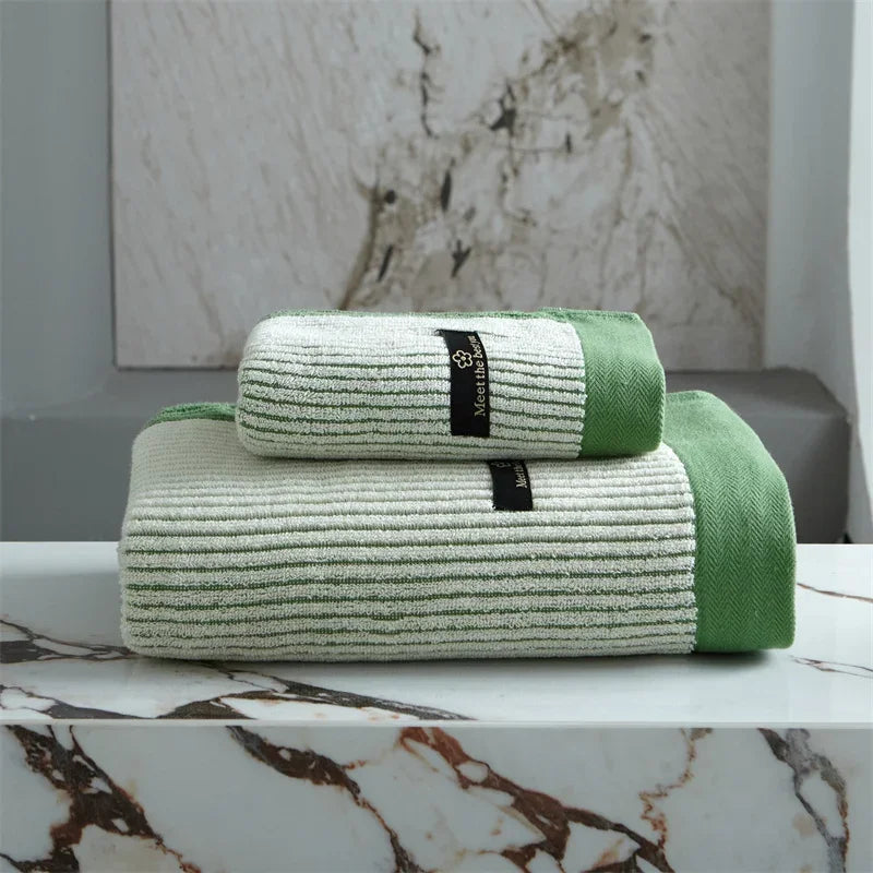 PureSoft – Lussuoso asciugamano da bagno in cotone biologico al 100%