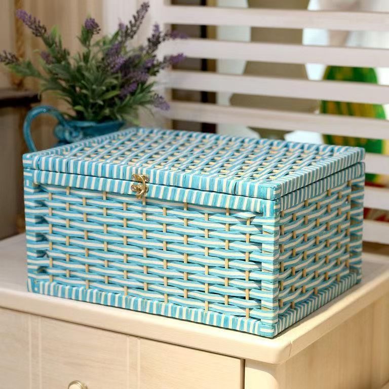 Scatola portaoggetti in rattan