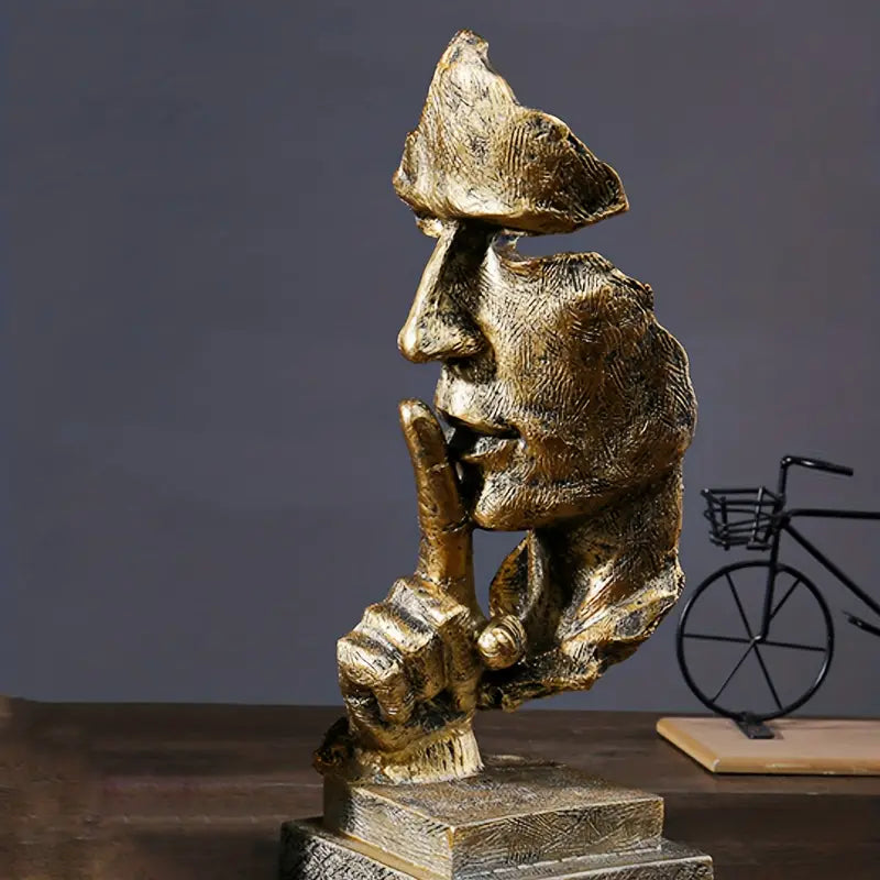 Scultura astratta contemplativa per riflessione tranquilla