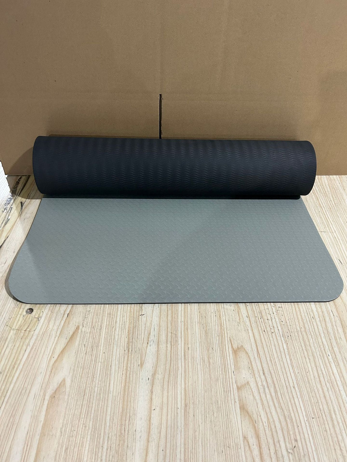 Tappetino yoga fitness antiscivolo con doppio ammortizzamento