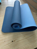 Tappetino yoga fitness antiscivolo con doppio ammortizzamento