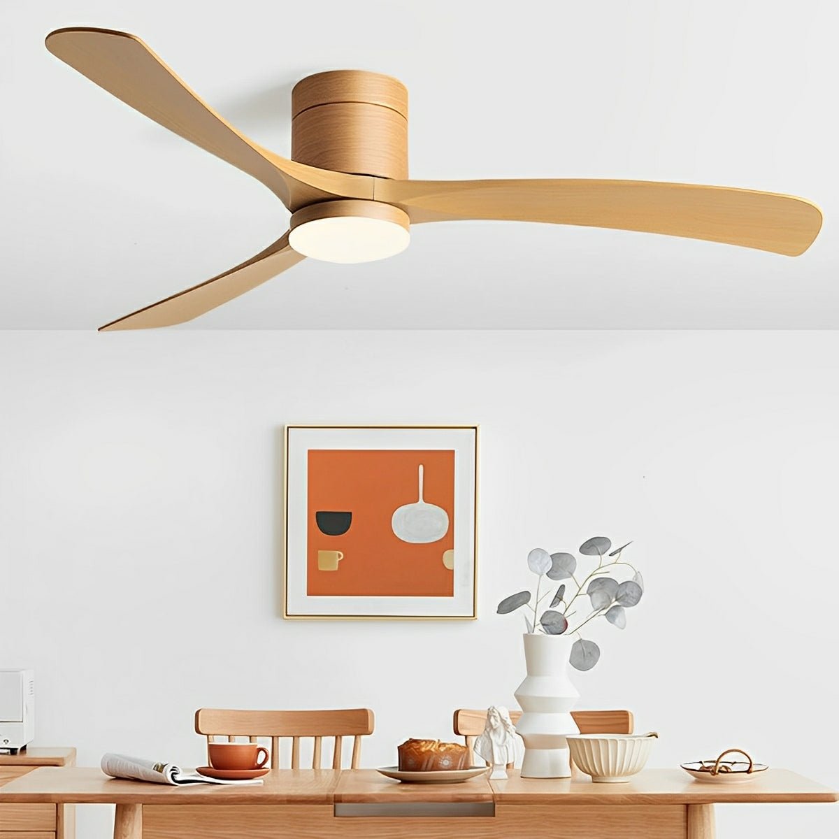 Ventilatore da soffitto con luce LED integrata e pale piatte radiali
