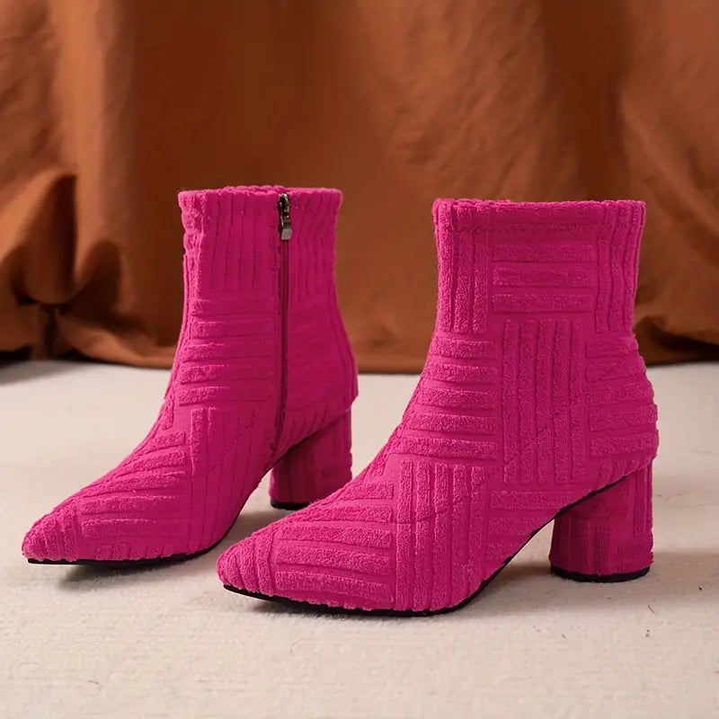 Stivaletti da donna con tacco largo: eleganti e comodi
