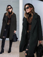 Cappotto lungo da donna alla moda: caldo ed elegante