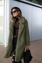 Cappotto lungo da donna alla moda: caldo ed elegante