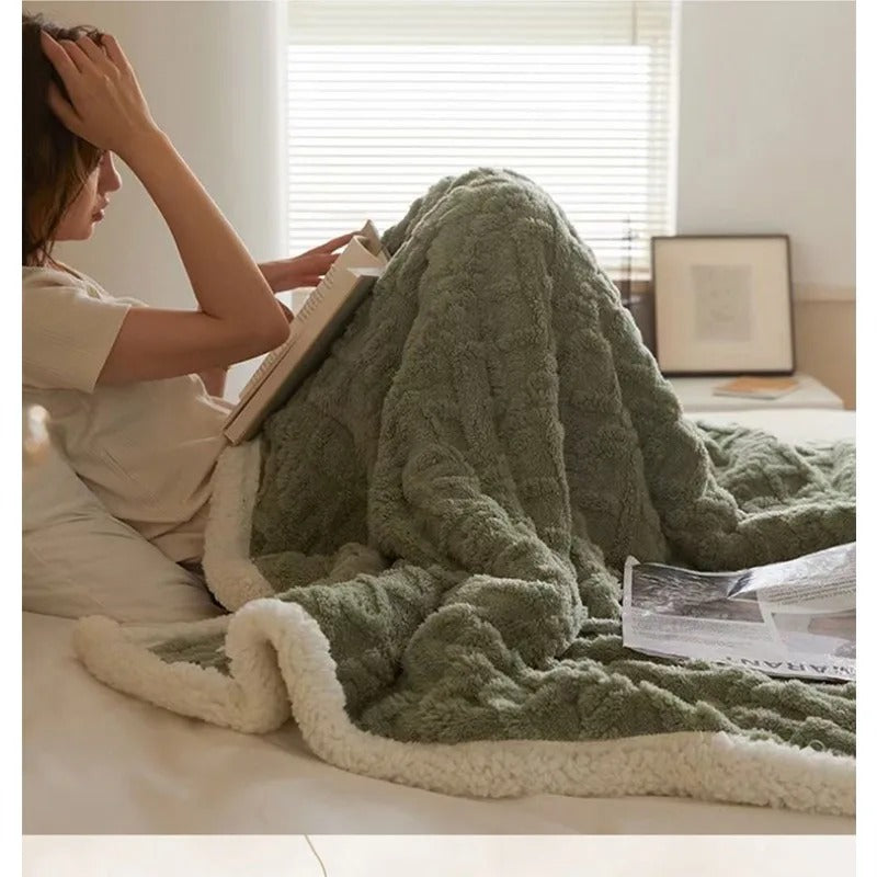 Coperta invernale unisex di lusso in lana d'agnello spessa per un comfort accogliente