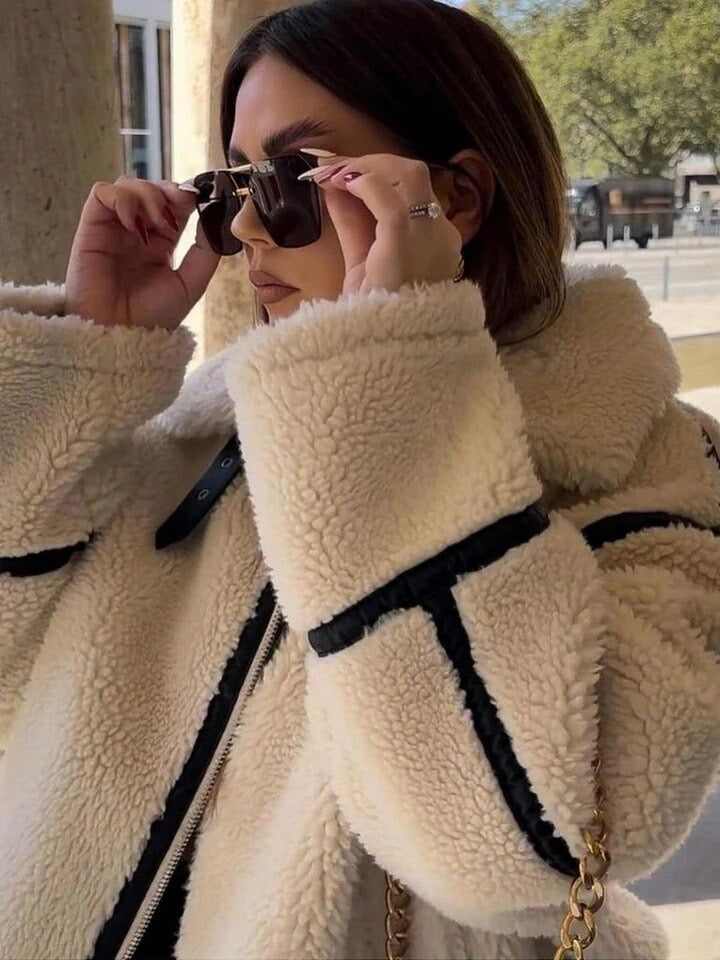 Giacca Teddy versatile per la moda moderna