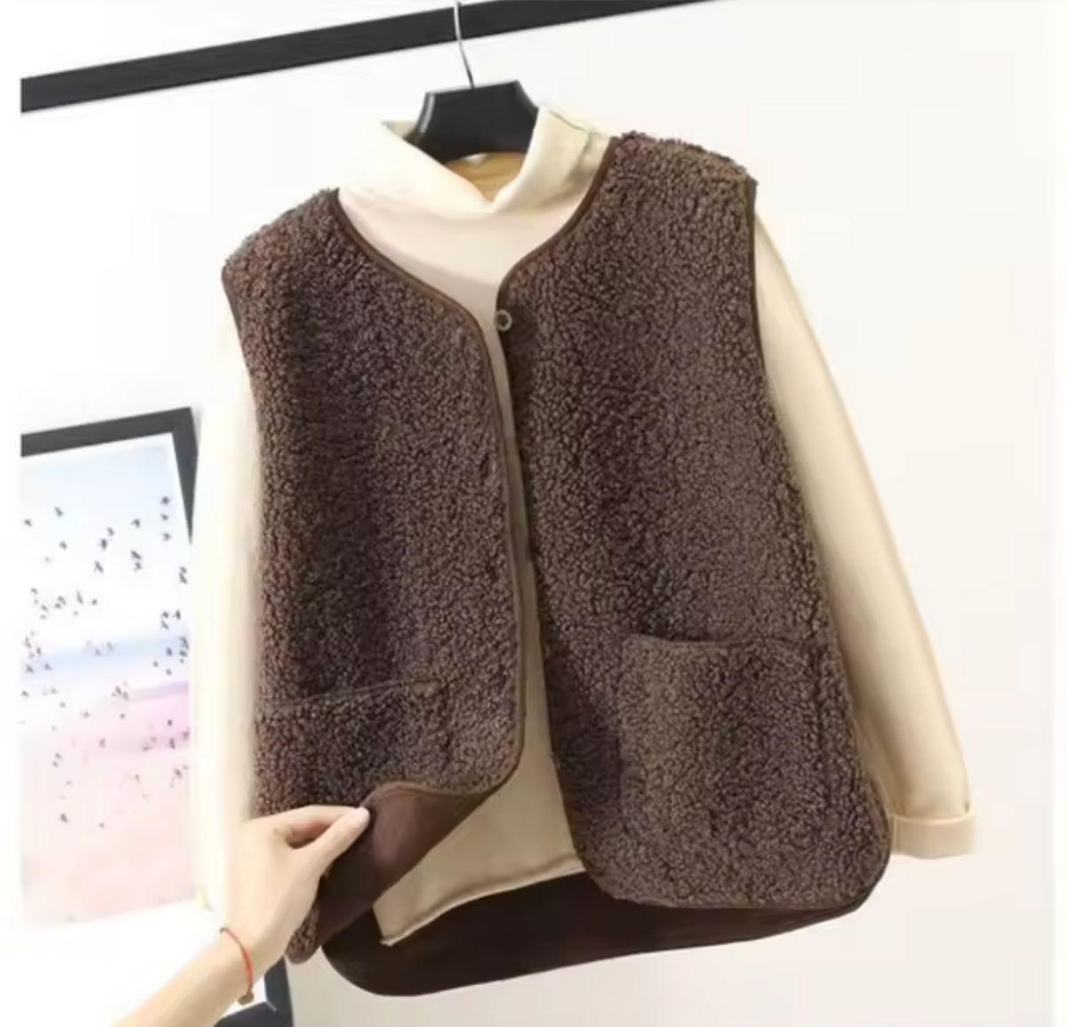 Comodo gilet in pile di lana d'agnello da donna
