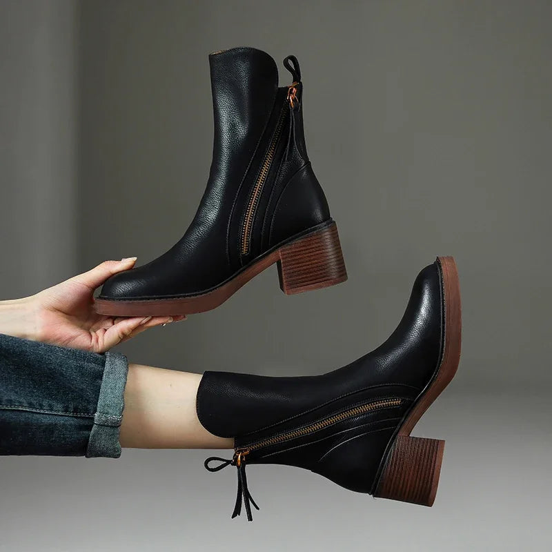 Stivaletti chic da donna con tacco largo