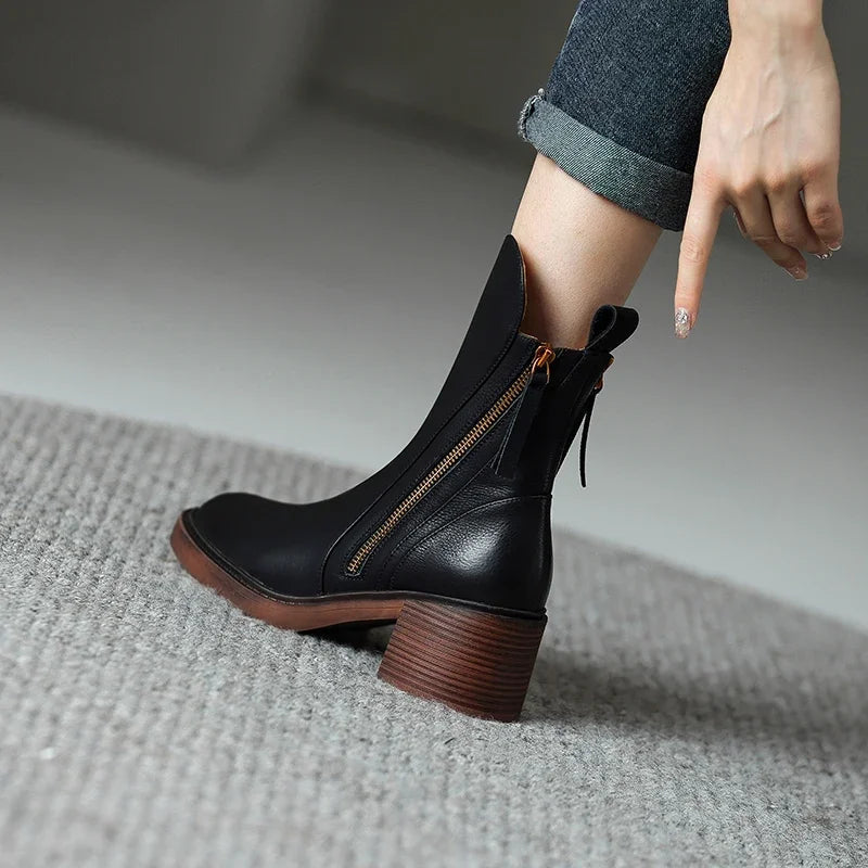 Stivaletti chic da donna con tacco largo