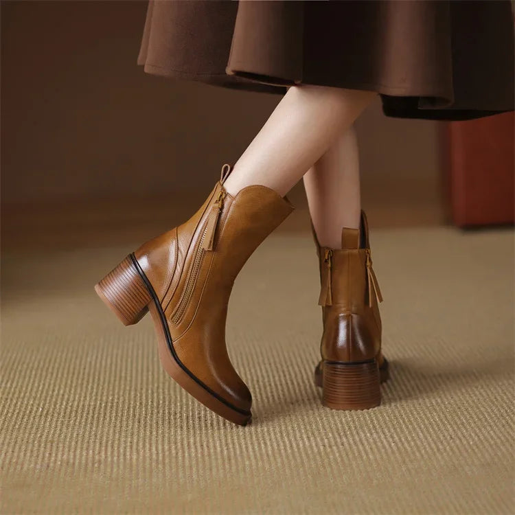 Stivaletti chic da donna con tacco largo
