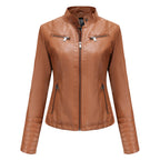 Giacca da moto chic edgy da donna per uno stile disinvolto