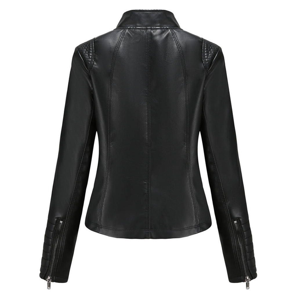 Giacca da moto chic edgy da donna per uno stile disinvolto