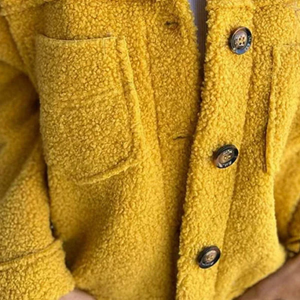 Cappotto corto da donna | Stile risvolto chic