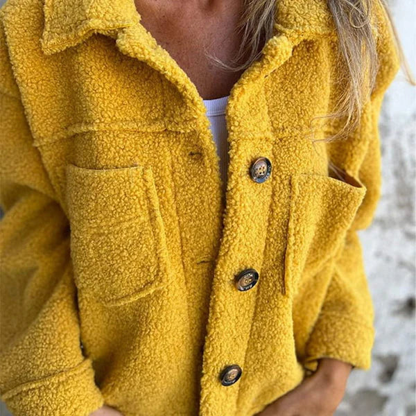 Cappotto corto da donna | Stile risvolto chic