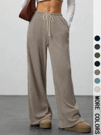 Comodi pantaloni lounge a coste da donna per uno stile rilassato