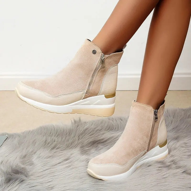 Comodi stivaletti con zeppa da donna per un abbigliamento elegante quotidiano