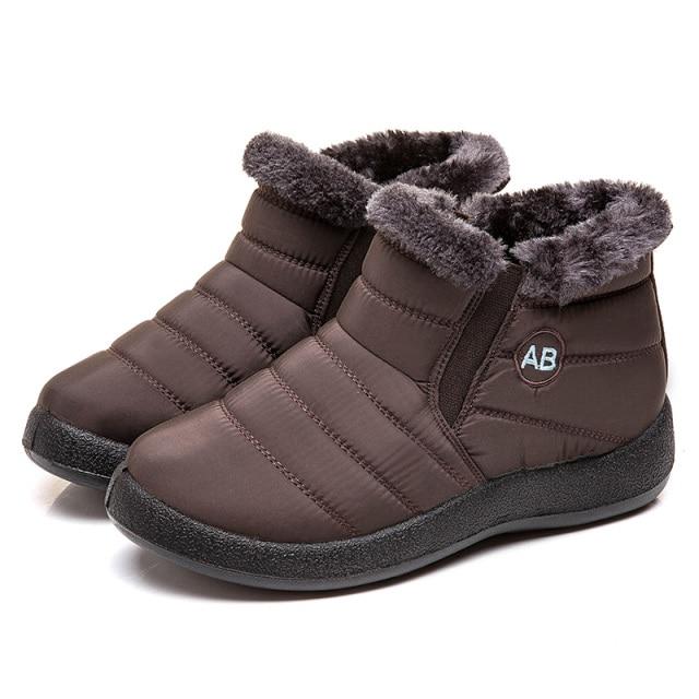Comodi stivali invernali da donna per le avventure quotidiane