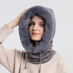 Sciarpa e cappello invernali 3 in 1 da donna: resta accogliente e chic
