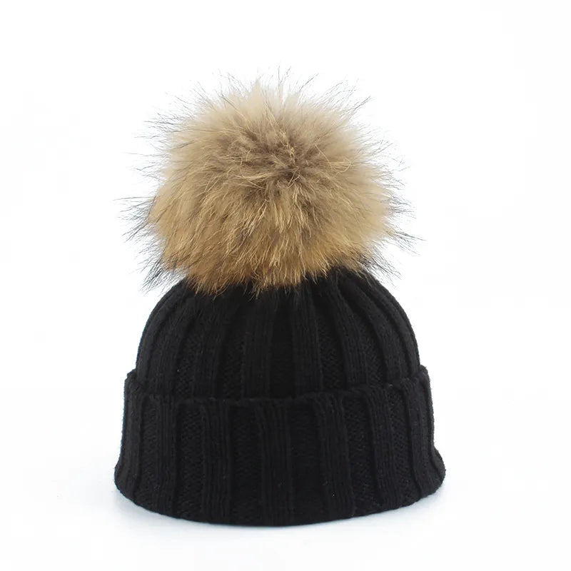 Accogliente berretto invernale con pompon da donna