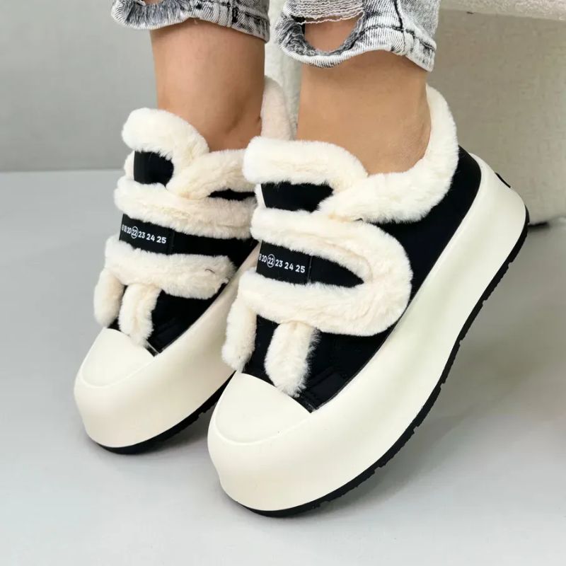 Comode scarpe slip-on invernali da donna con cinturini