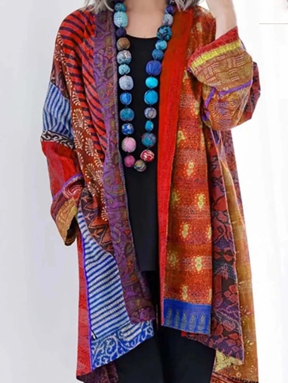 Gilet cardigan in maglia floreale da donna: elegante e confortevole