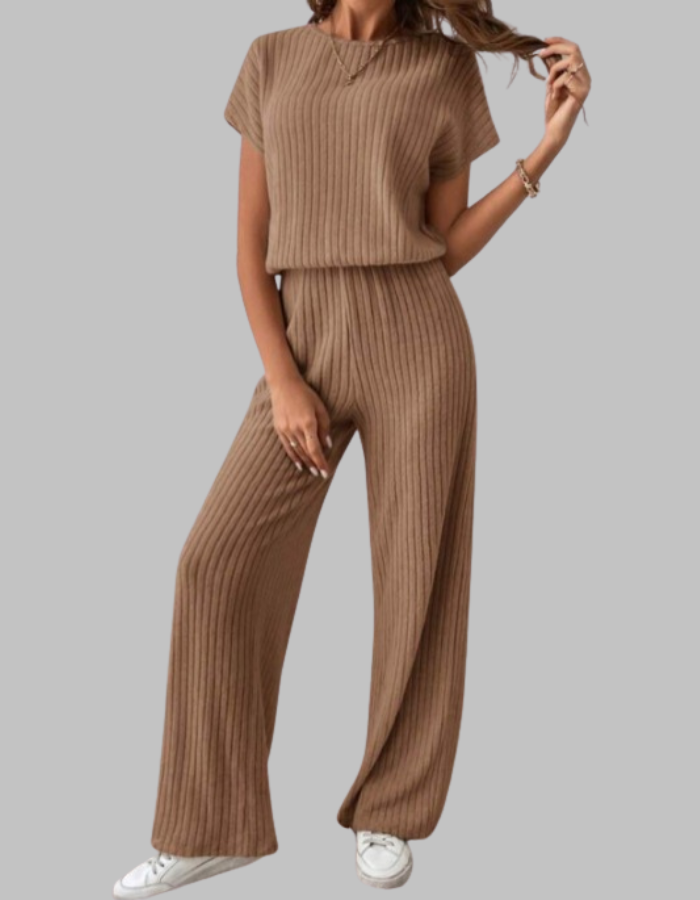 Set da due pezzi a coste da donna: top a maniche corte e pantaloni a gamba larga