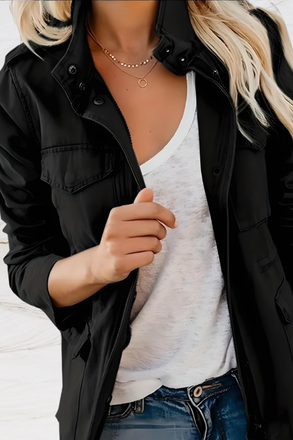 Giacca elegante da donna aperta sul davanti per uno stile disinvolto
