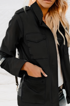 Giacca elegante da donna aperta sul davanti per uno stile disinvolto
