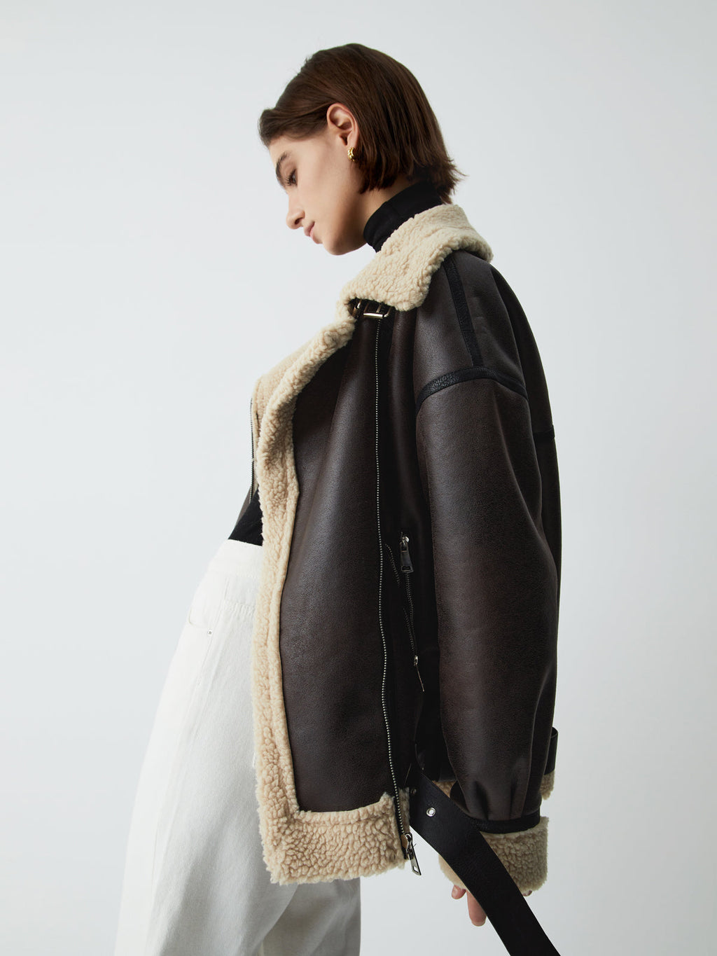 Giacca da aviatore marrone alla moda da donna