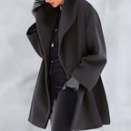 Cappotto oversize senza tempo da donna per uno stile disinvolto