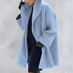 Cappotto oversize senza tempo da donna per uno stile disinvolto