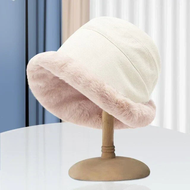 Cappello invernale da donna alla moda per il massimo del calore e dello stile