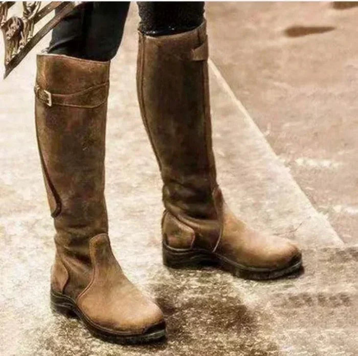 Stivali vintage al ginocchio da donna: eleva il tuo stile con un'eleganza senza tempo